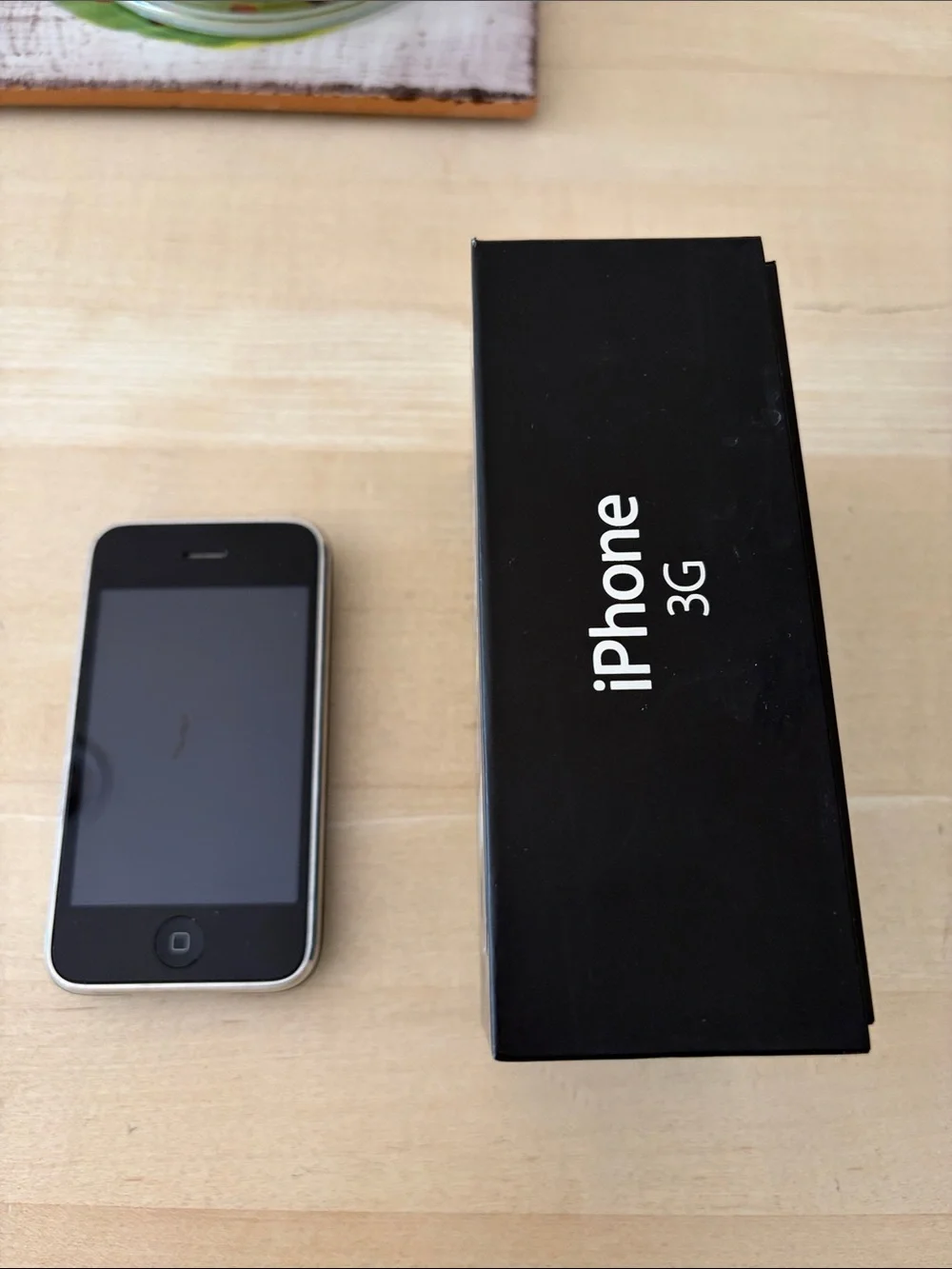 Apple iPhone 3G 16GB Black with Original Box